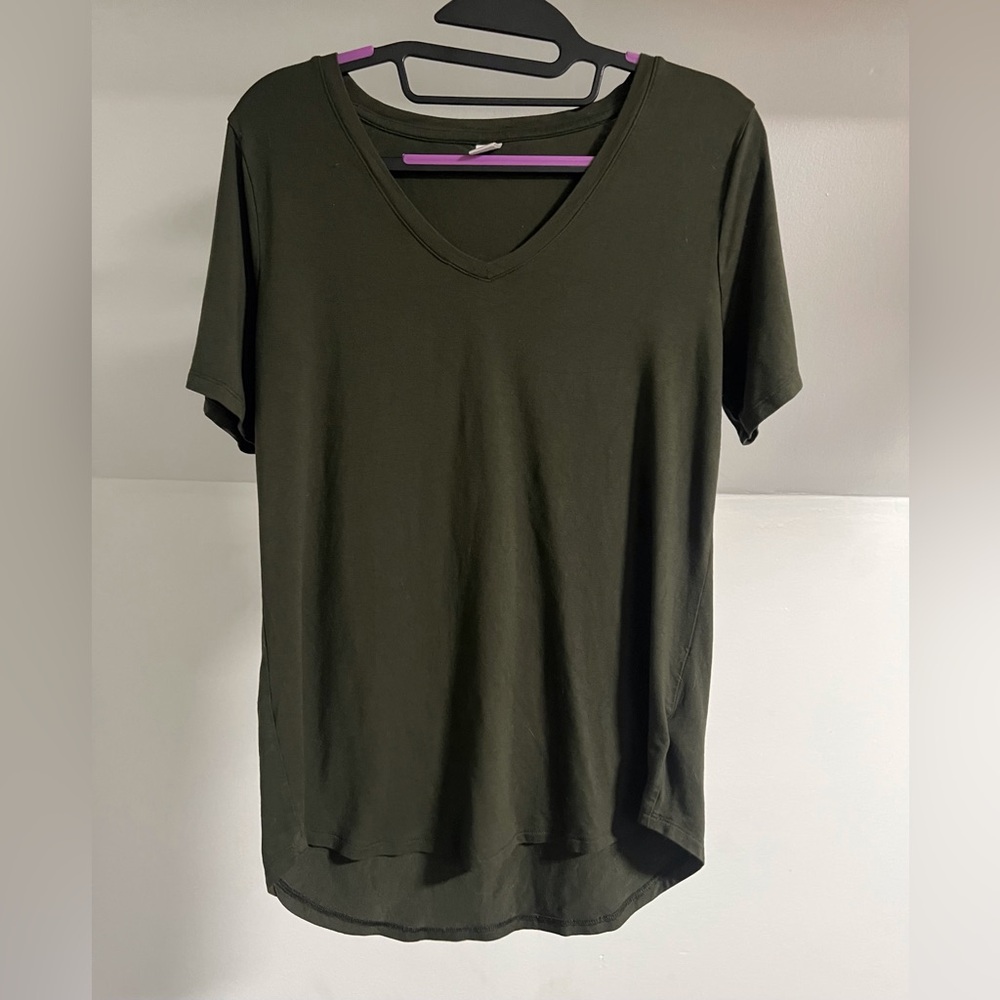 Lot of Old Navy Luxe V-Neck Women's Tees in Olive Green, Black, and Burgundy